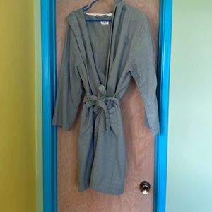 NWOT Sand Cloud robe. Sage colored